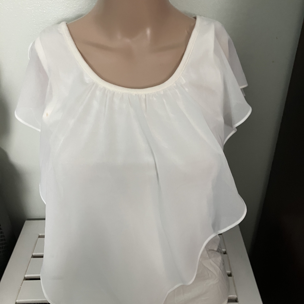 Iz Byer White Flutter Sleeve Blouse